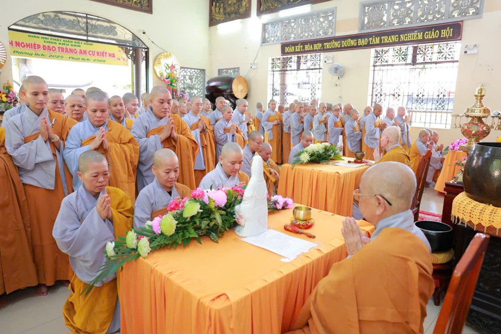 TP.HCM: Trang nghiêm lễ tác pháp tự tứ tại trường hạ chùa Kiều Đàm PL.2570 – DL.2026