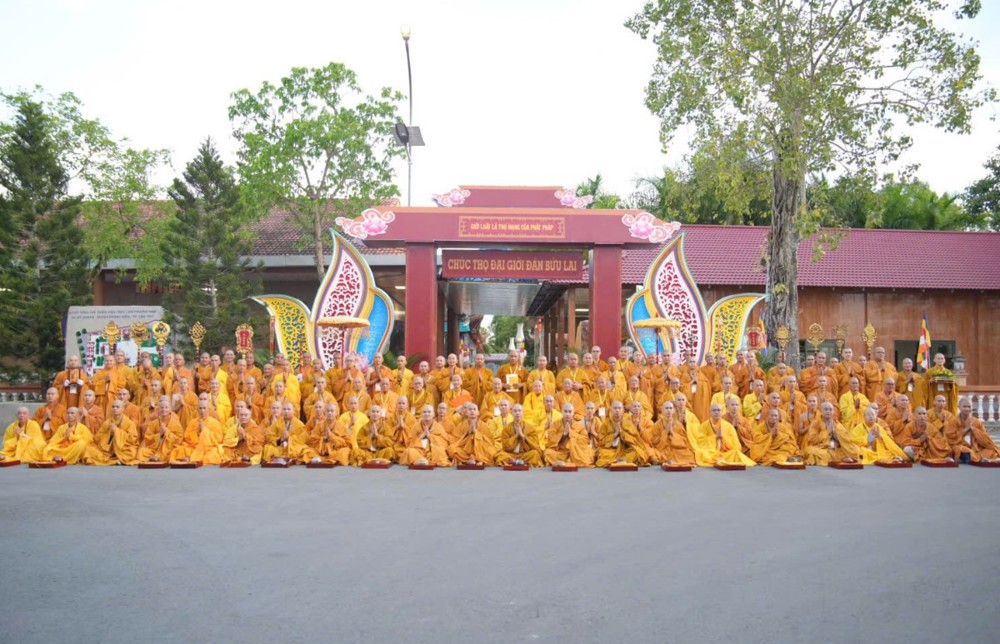 Cần Thơ: Đại giới đàn Bửu Lai PL.2570 chính thức đăng đàn truyền giới