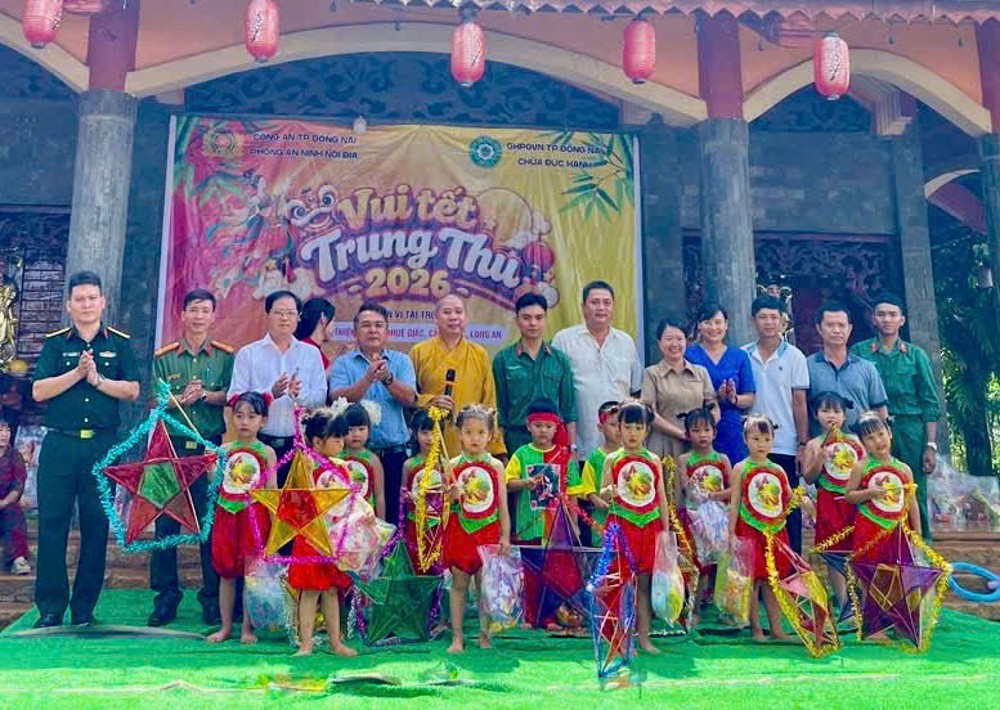 Đồng Nai: 450 thiếu nhi về chùa Đức Hạnh Vui Tết Trung Thu 2026