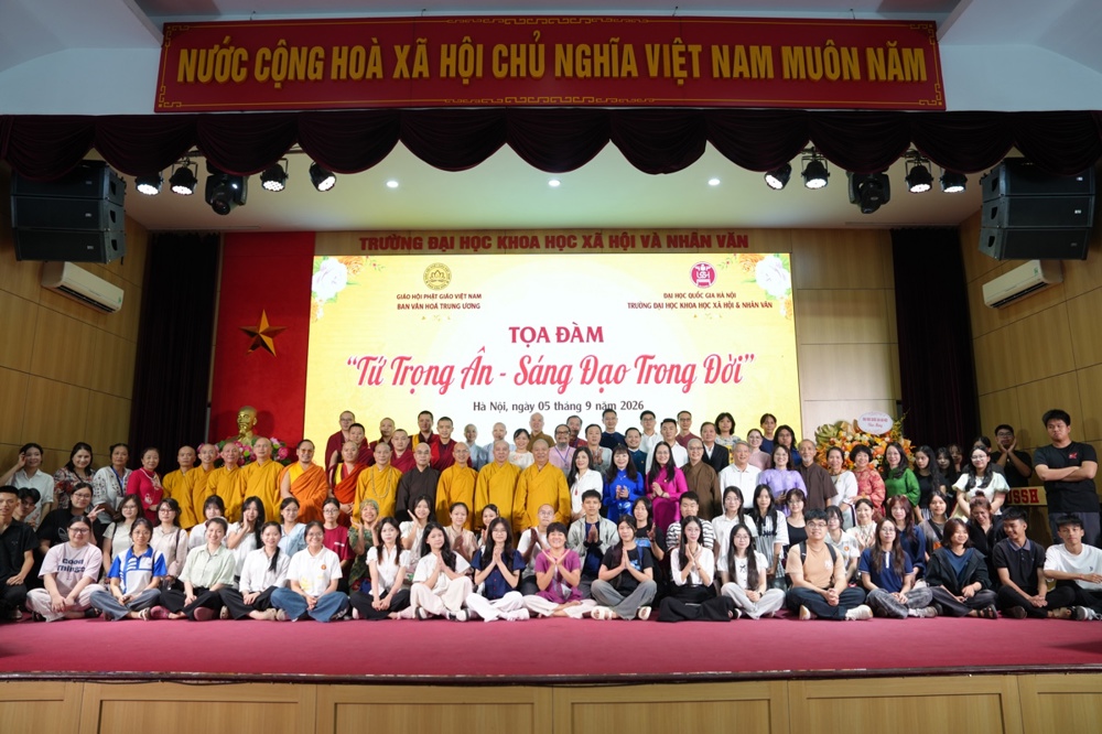 Thắp sáng tri ân mùa Vu lan