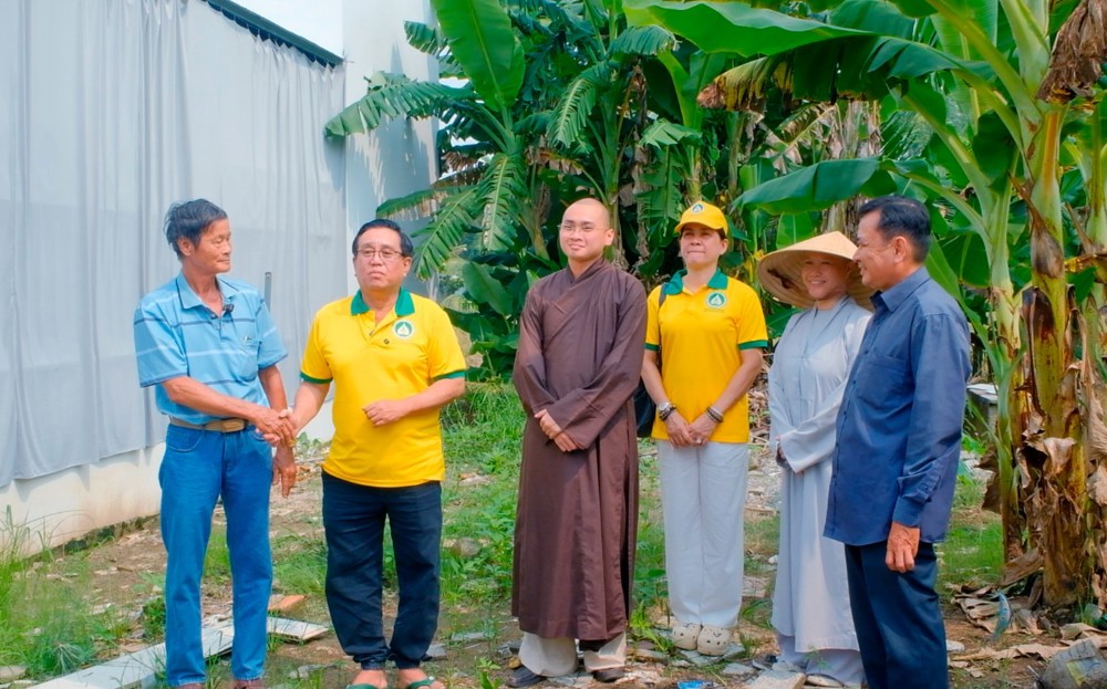 An Giang: Hội Từ thiện Tu viện Tường Vân khảo sát xây hai nhà tình thương