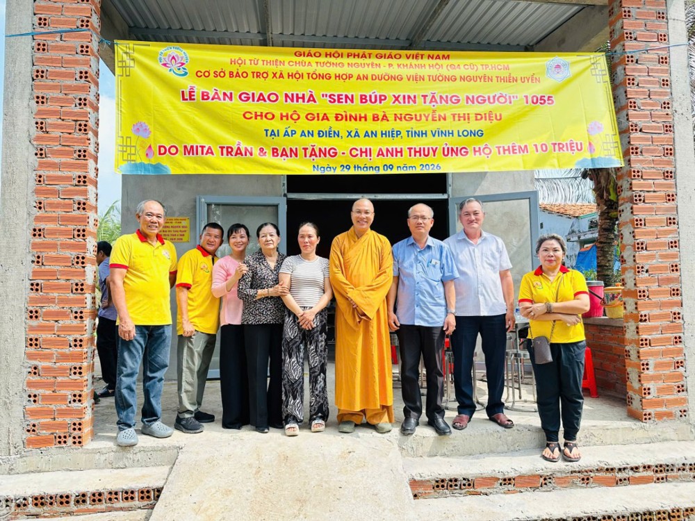 Hội Từ thiện chùa Tường Nguyên bàn giao 4 căn nhà “Sen búp xin tặng người” tại Vĩnh Long và Cần Thơ