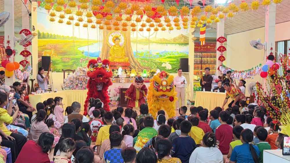 Cần Thơ: Chùa Phước Ân tổ chức chương trình Trung thu “Vui hội Trăng Rằm” lần thứ 13