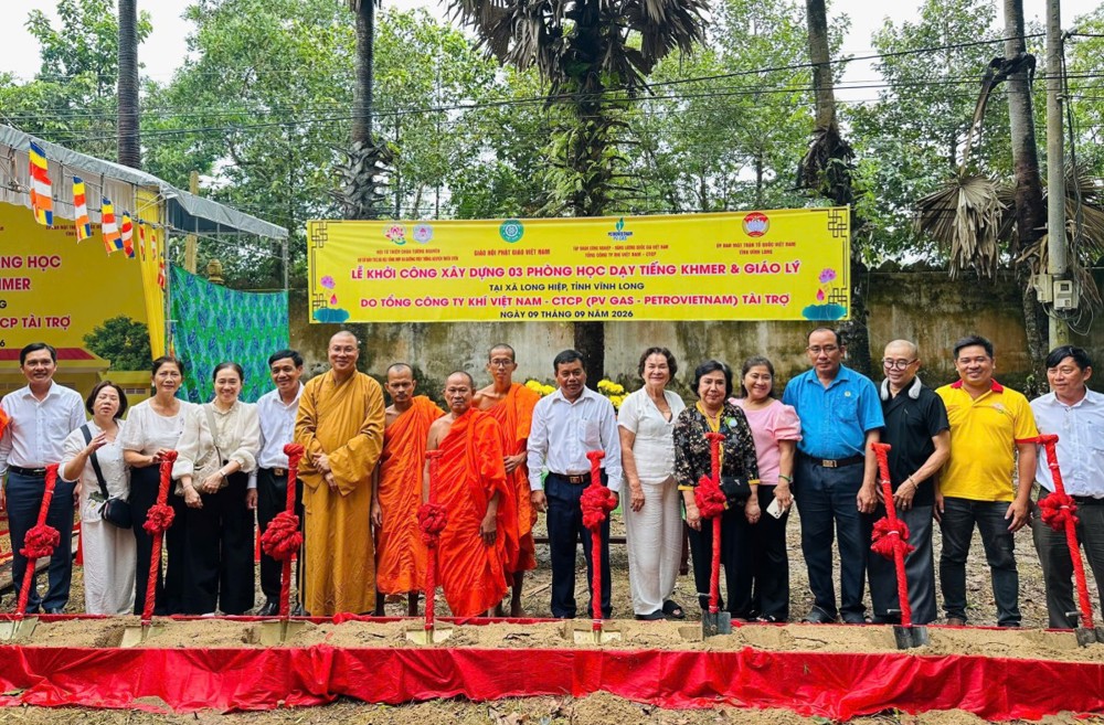 Vĩnh Long: Hội Từ thiện chùa Tường Nguyên khởi công phòng học, khánh thành hai cầu giao thông nông thôn