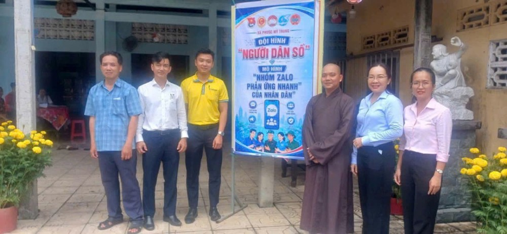Vĩnh Long: Chùa Gia Hưng đồng hành cùng MTTQ xã Phước Mỹ Trung trong chương trình “Người dân số” và trao 300 phần quà đến bà con 