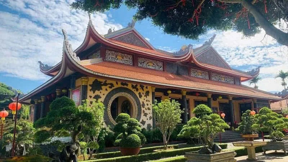 Chùa Phổ Hiền - điểm đến văn hóa tâm linh ở Lâm Đồng