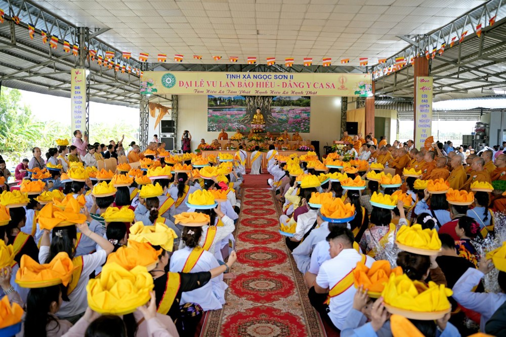 An Giang: Tịnh xá Ngọc Sơn II trang nghiêm tổ chức Đại lễ Vu lan Báo hiếu và dâng cúng pháp y ca-sa