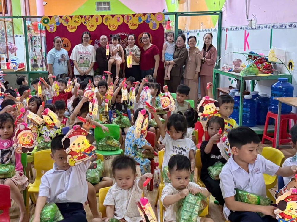 TP. Đồng Nai: Ánh trăng Phổ Quang lần thứ 4 - Gieo niềm vui trung thu đến hơn 2.000 thiếu nhi
