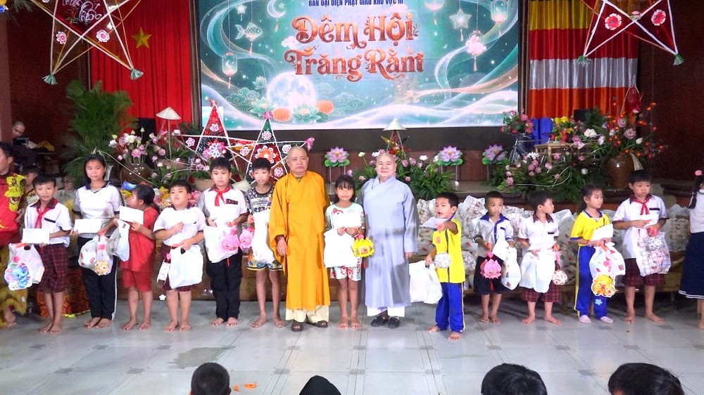 Đồng Tháp: Phật giáo Khu vực III tổ chức chương trình “Vui hội Trăng rằm” năm 2026
