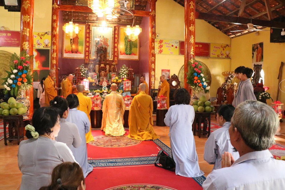 Đồng Tháp: Chùa Quan Âm trang nghiêm tưởng niệm cố Hòa thượng Thích Tịnh Quang lần thứ 82 và Đại lễ Vu lan Báo hiếu