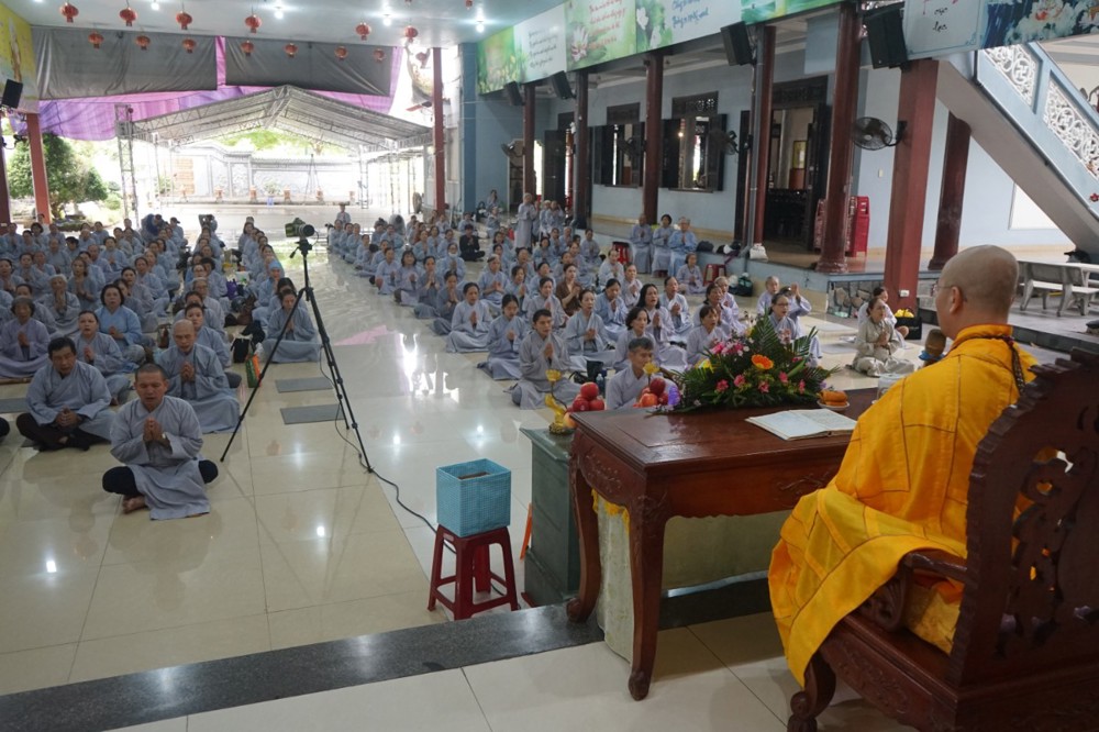 Đà Nẵng: Đại đức Thích Nhật Tín thuyết giảng tại khóa tu chùa Bà Đa