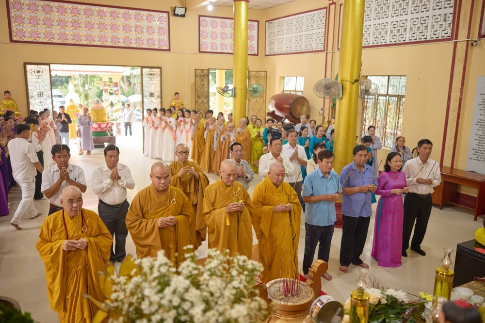 Đồng Tháp: Chùa Tháp Linh trang nghiêm an vị Tôn tượng đức Địa Tạng Bồ Tát và cử hành Đại lễ Vu lan PL.2570
