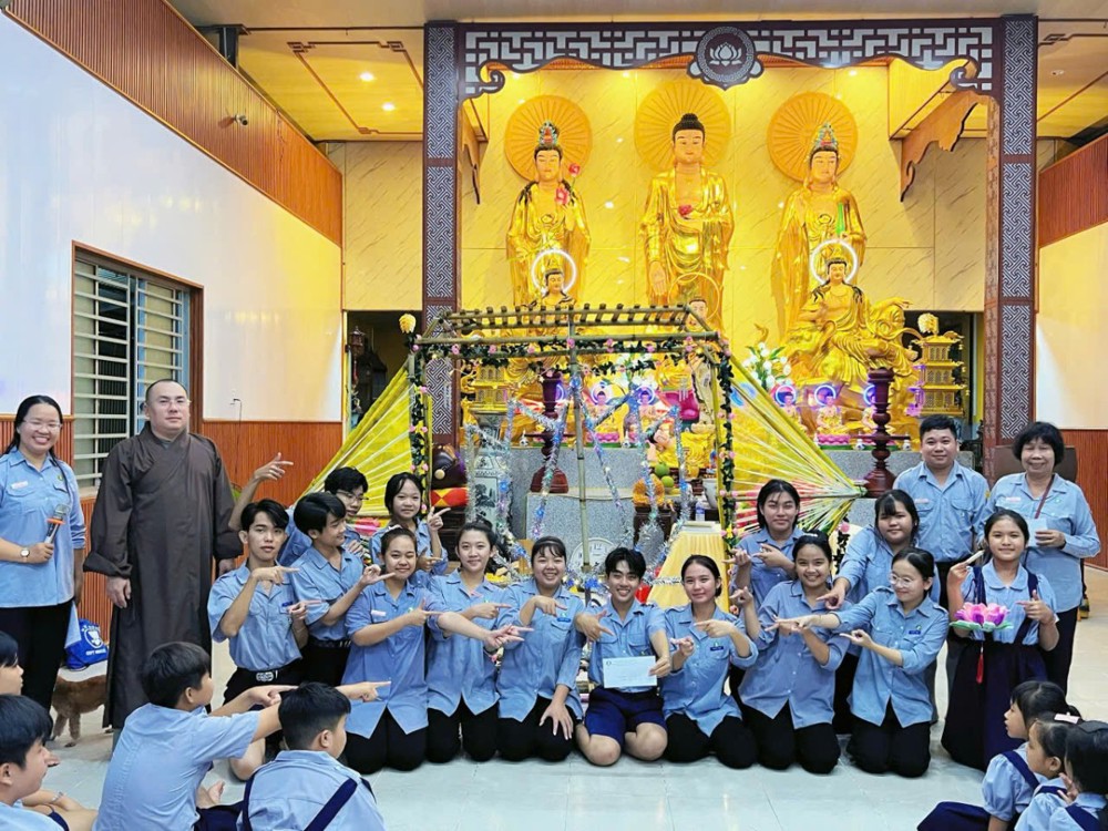 Vĩnh Long: Gia đình Phật tử khu vực Trà Vinh tổ chức Trung thu “Trăng Thu Sáng Mãi”