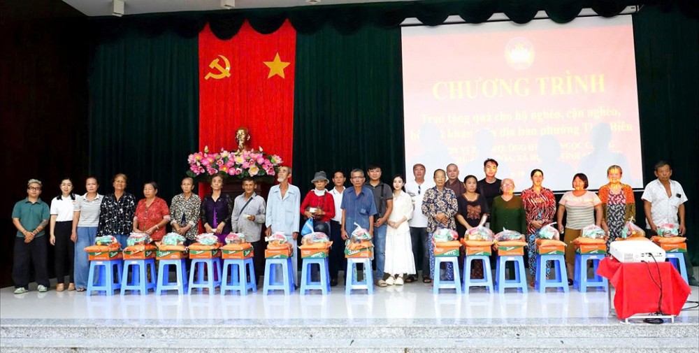 TP.HCM: Trao hơn 3.000 phần quà Trung thu và đầu năm học mới tại Nhà Bè