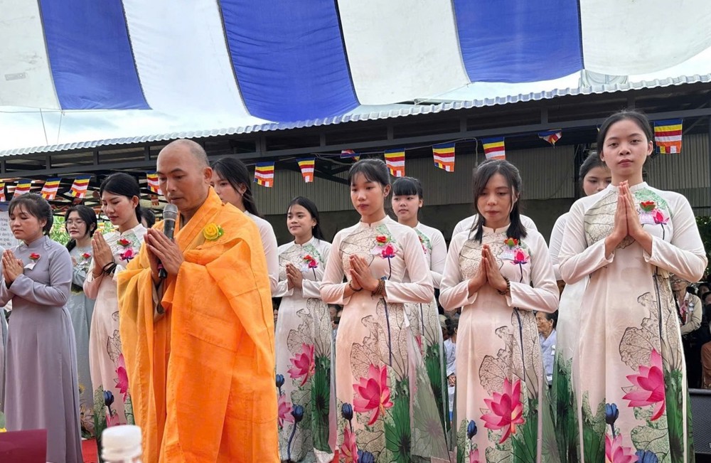 Quảng Ngãi: Trọn vẹn nghĩa tình mùa hiếu hạnh tại chùa Phú Lộc