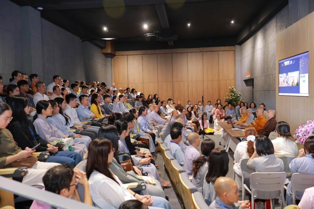 Học viện Phật giáo Việt Nam tại TP.HCM khai giảng Khoa Phật học từ xa khóa XII