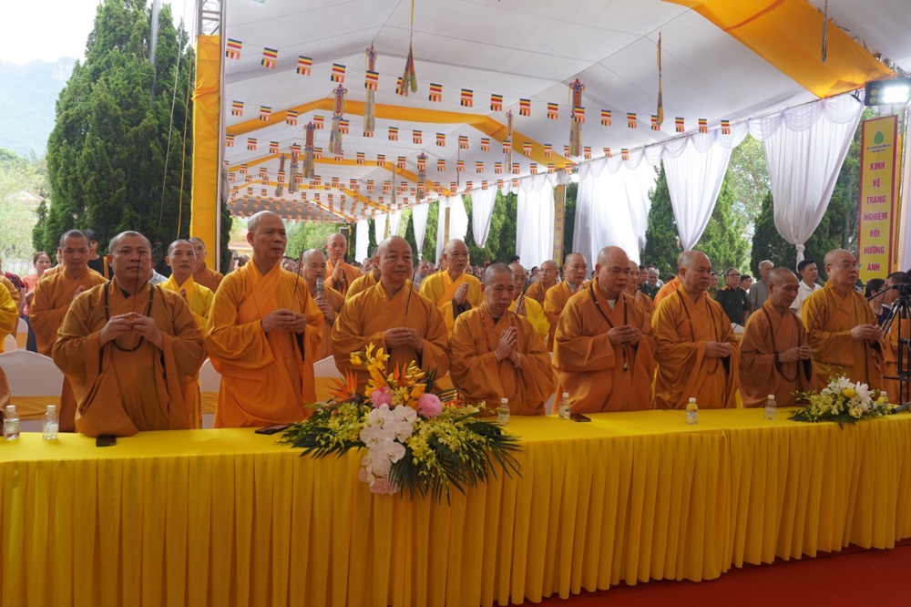 Thanh Hoá: Đại lễ cầu siêu tại Nghĩa trang liệt sĩ Quốc tế Đồng Tâm