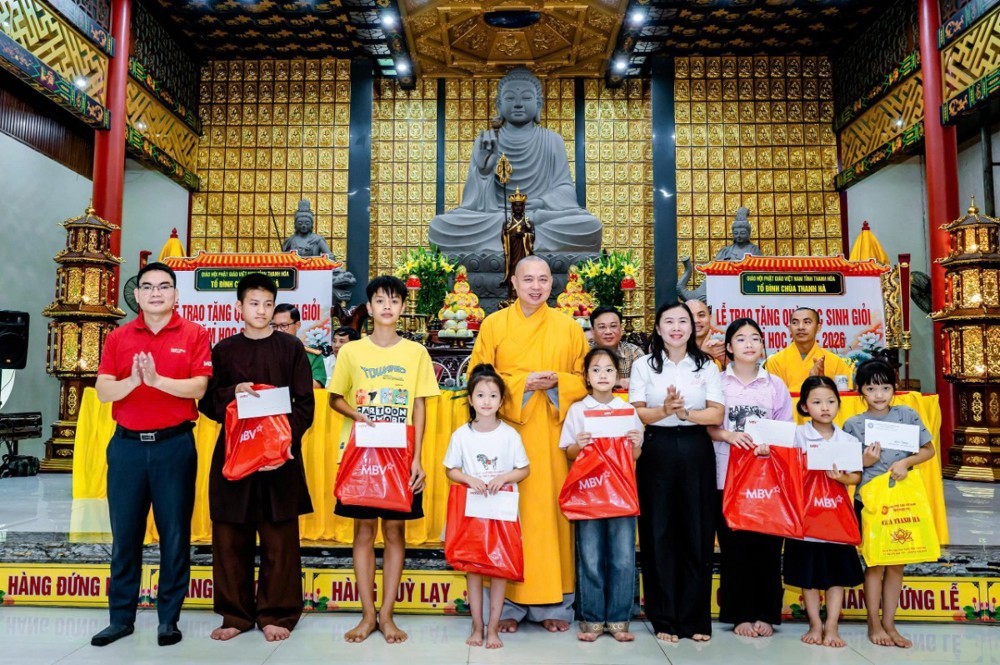 Thanh Hóa: Trao quà khuyến học cho hơn 1.000 học sinh giỏi