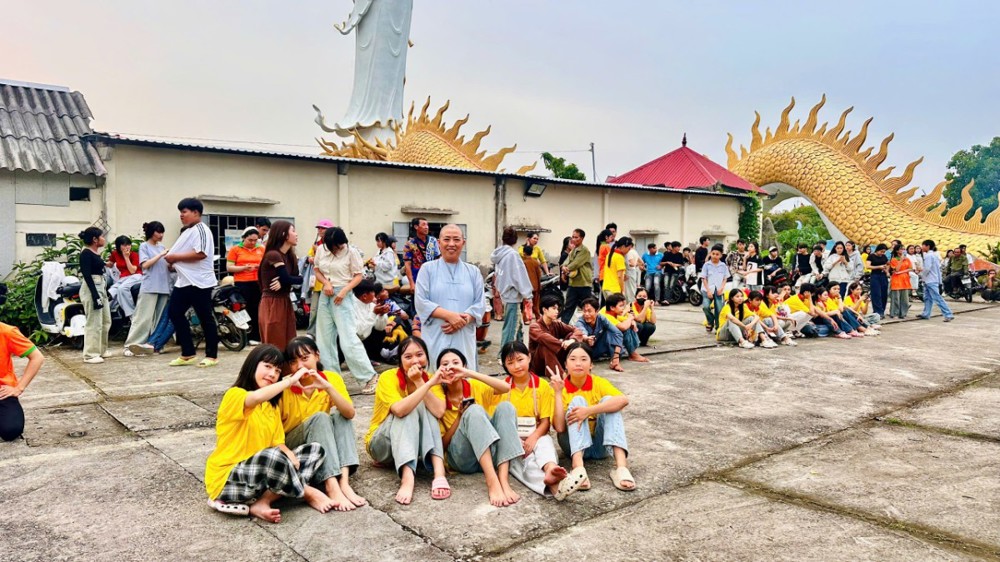 Cà Mau: Khóa tu Tuổi trẻ và Phật giáo lần thứ 19 tại chùa Vạn Phước