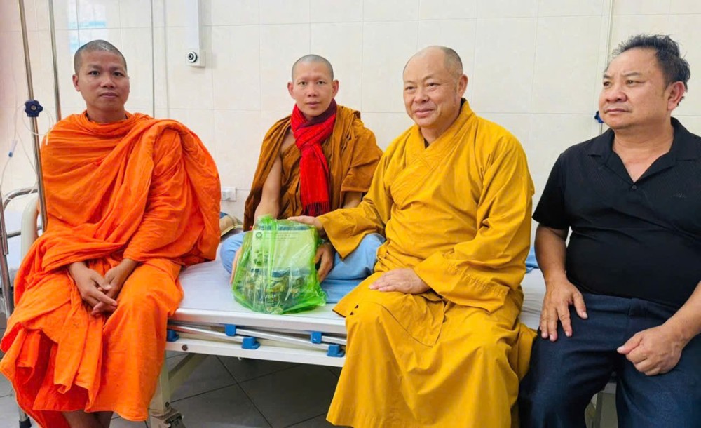 Thanh Hóa: Thượng tọa Thích Tâm Định thăm Hòa thượng Chủ tịch Liên minh Phật giáo Lào tỉnh Hủa Phăn