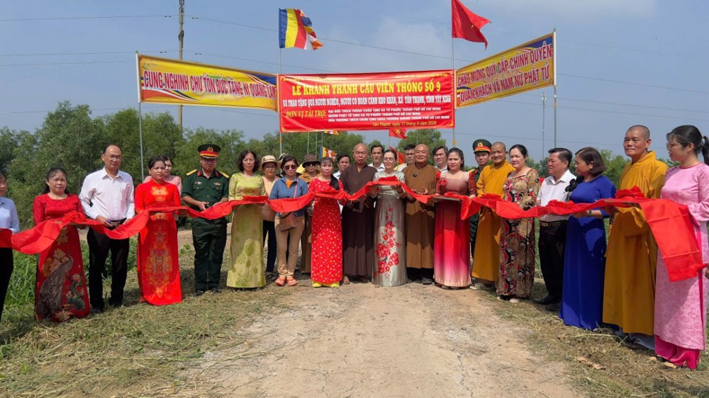 Phật giáo người Hoa TP.HCM trao quà, khánh thành cầu nông thôn tại Tây Ninh