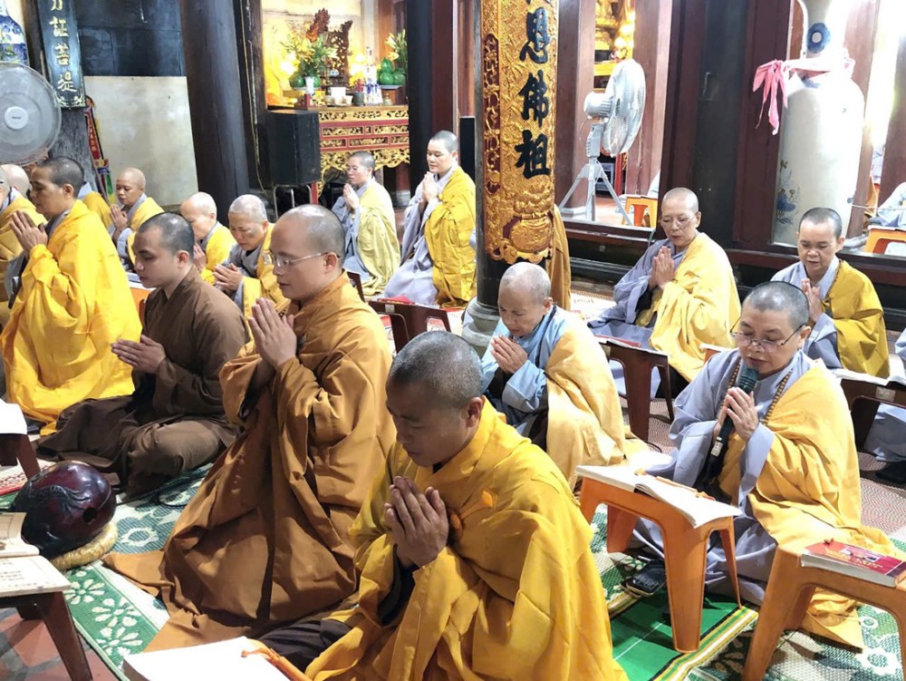 Ninh Bình: 78 hành giả hạ trường chùa Phúc Long trang nghiêm cử hành ngày hành đạo thứ hai