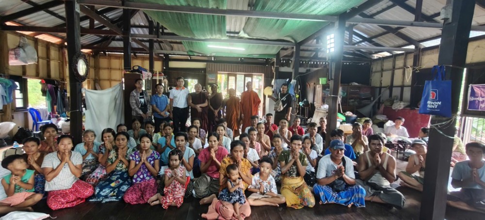 Myanmar: Ấm áp những chuyến xe cứu trợ hướng về vùng lũ