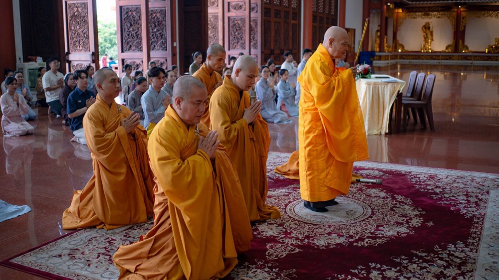Đồng Nai: Trang nghiêm lễ Quy y Tam bảo tại chùa Quốc Ân Khải Tường