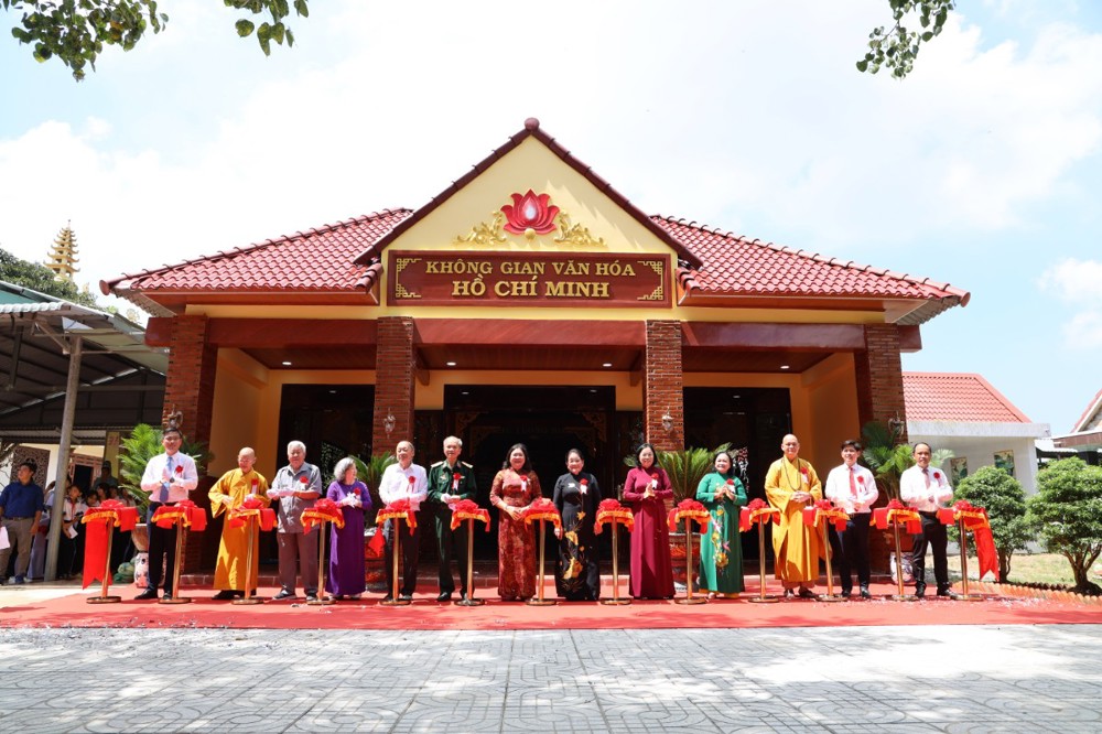 Tây Ninh: Khánh thành Không gian văn hóa Hồ Chí Minh và Khu tưởng niệm tại chùa Vạn Linh