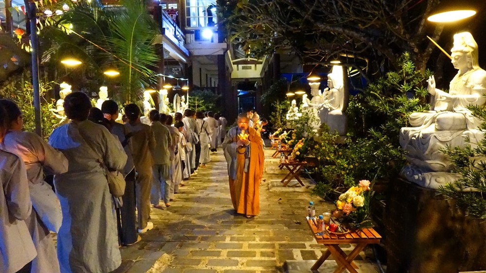 Quảng Ngãi: Chùa Pháp Hoa trang nghiêm tổ chức lễ vía Bồ-tát Quán Thế Âm xuất gia