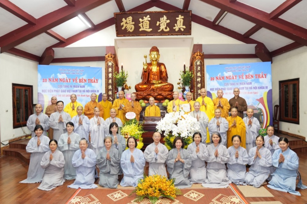 Hà Nội: Ý nghĩa “20 năm ngày về bên Thầy” của cựu Tăng Ni miền Nam HVPGVN tại Hà Nội khóa IV