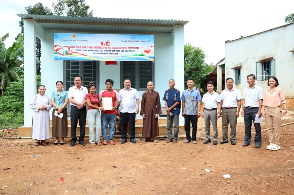 Đồng Nai: CLB Mái ấm yêu thương bàn giao căn nhà tình thương thứ 14