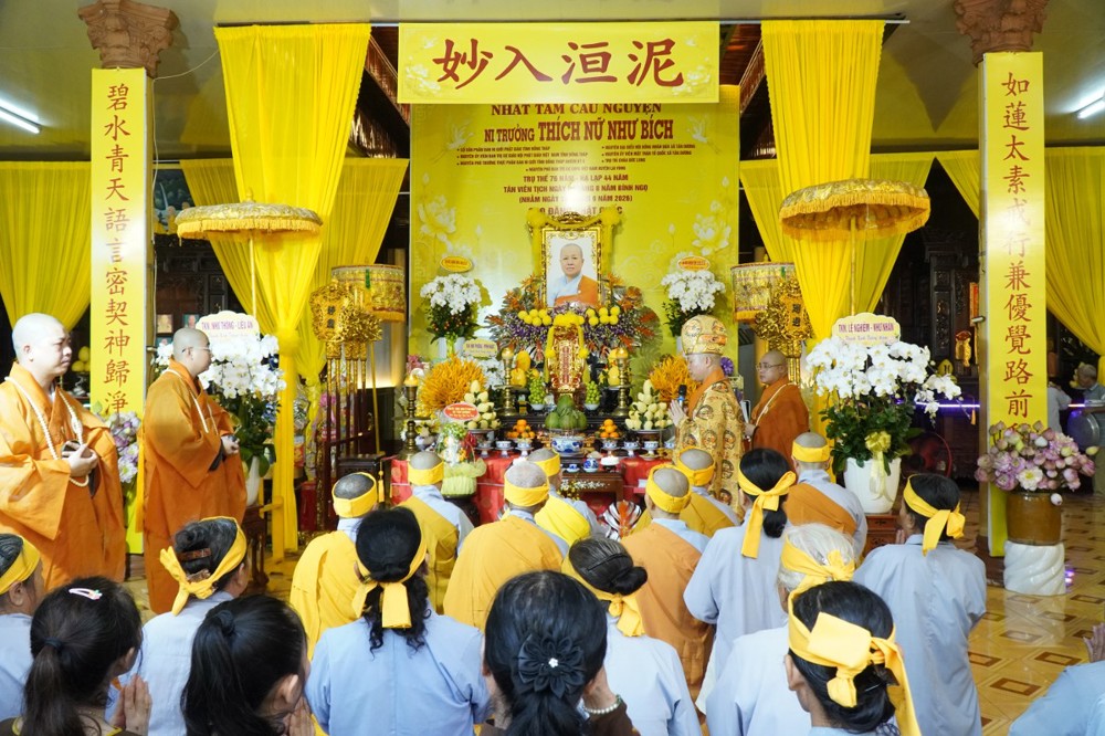 Đồng Tháp: Đạo tràng chùa Đức Long trang nghiêm lễ Ngũ thất Trai tuần cố Ni trưởng Thích Nữ Như Bích