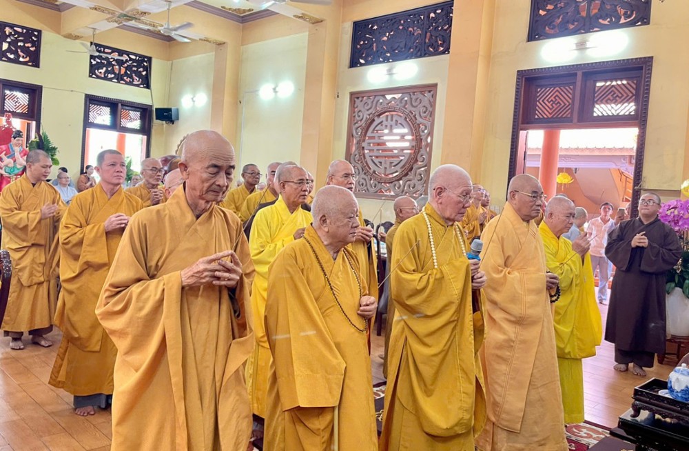 TP. HCM: Tưởng niệm 14 năm ngày viên tịch cố Ni trưởng Thích Nữ Đạt Lý tại chùa Long Nhiễu