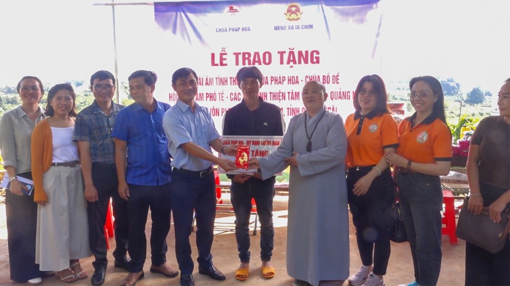 Quảng Ngãi: Bàn giao “Mái ấm tình thương” đến gia đình có hoàn cảnh đặc biệt khó khăn