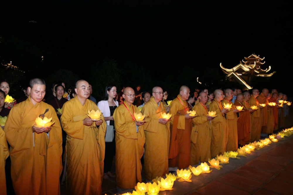 Ninh Bình: Nghệ thuật nhạc kịch và lễ hội hoa đăng tôn vinh đạo nghiệp Đại lão Hòa thượng Thích Đức Nhuận, cầu nguyện quốc thái dân an