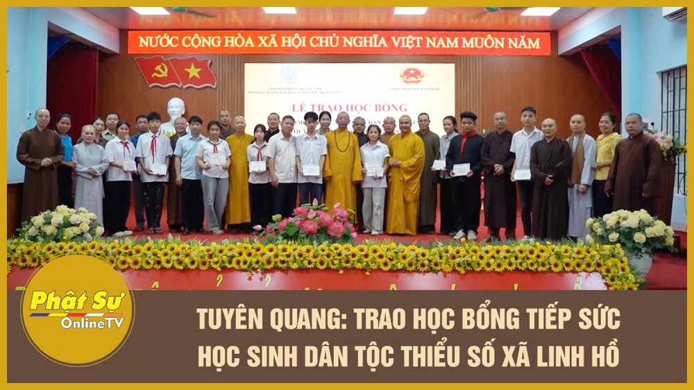 [Video] Tuyên Quang: Trao học bổng tiếp sức học sinh dân tộc thiểu số xã Linh Hồ