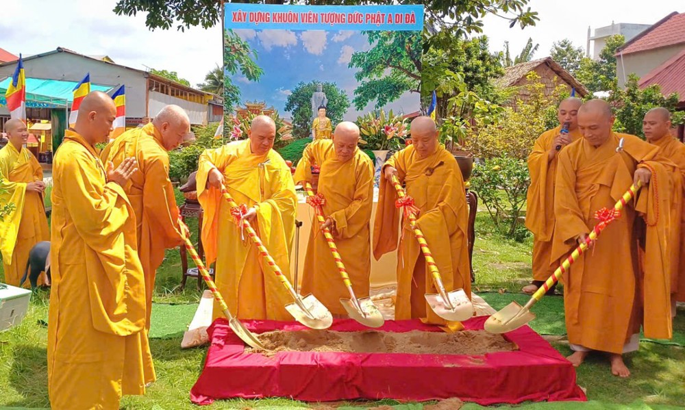 Vĩnh Long: Lễ Khởi công xây dựng khuôn viên tôn tượng Đức Phật A Di Đà tại chùa Bình Phước