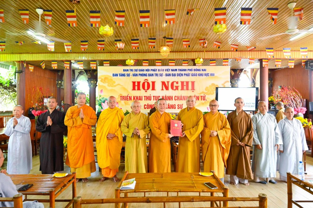 TP. Đồng Nai: Thường trực Ban Trị sự phối hợp Ban Đại diện Phật giáo khu vực VII và khu vực VIII triển khai thủ tục hành chính điện tử, hướng dẫn hoàn thiện pháp lý tự viện