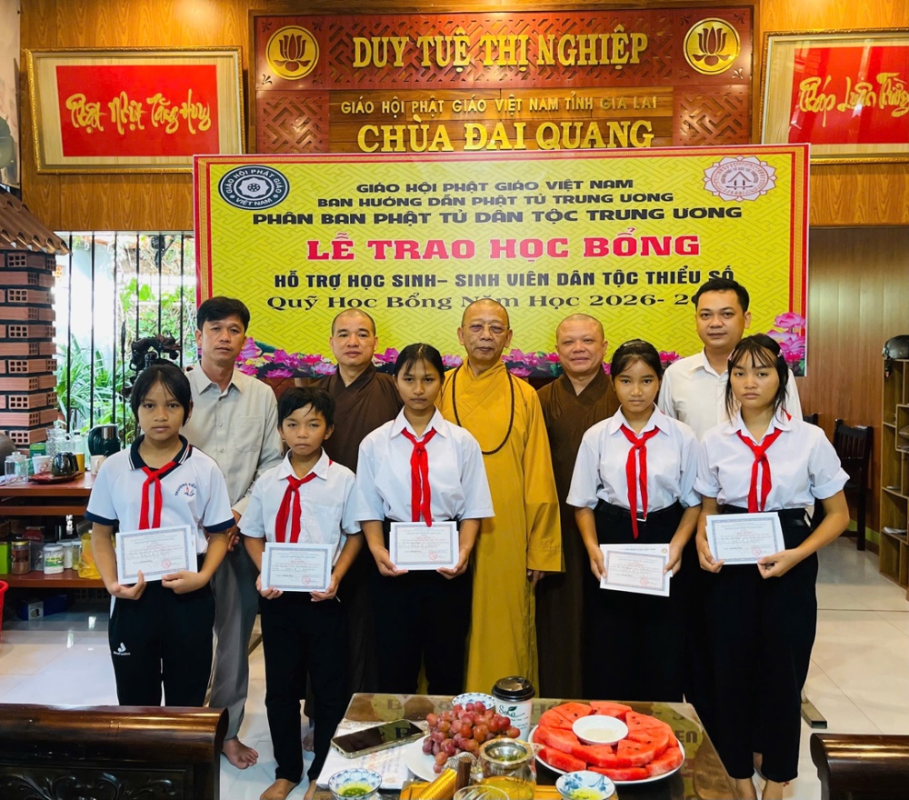  Lai: Phân ban Phật tử Dân tộc Trung ương trao học bổng cho học sinh đồng bào dân tộc thiểu số năm học 2026 - 2027