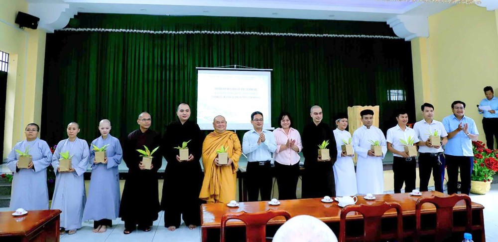 TP.HCM: Tập huấn kiến thức bảo vệ môi trường cho chức sắc, chức việc các tôn giáo tại Chùa Hội An 